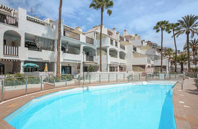 Apartment "Villa Amanda" with Sea View, Pool, Wi-Fi, Air Conditioning & Terrace