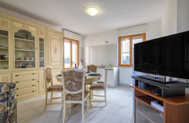 Apartment "Villa Giorgy" Close to the Sea with Private Terrace & Balcony