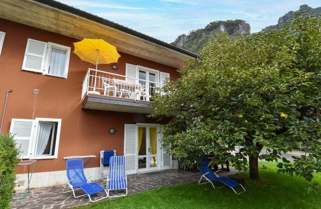 Apartment Villa Laura by Interhome