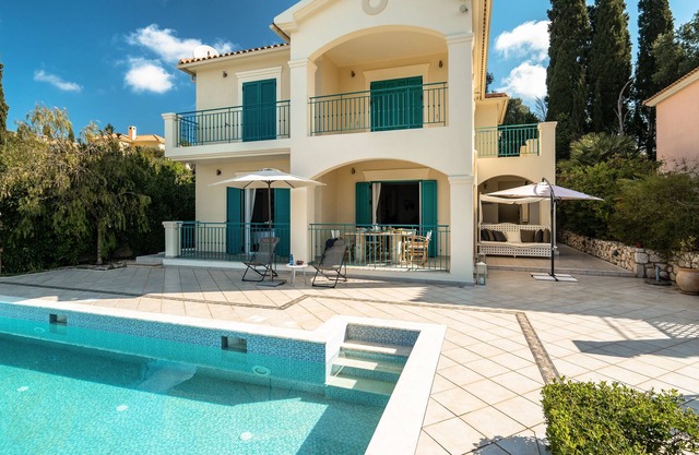 Apartment 'Villa Millianna - Ground Floor Apt' with Sea View, Wi-Fi and Air Conditioning