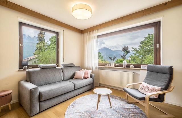 Apartment 'Villa Pinie 2' with Mountain View, Private Terrace and Wi-Fi