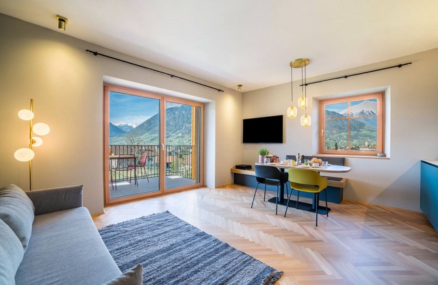 Apartment 'Villa Rosa Unterschöberlehof - Eliza' with Mountain View, Wi-Fi and Air Conditioning