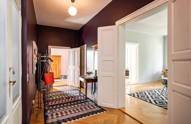 Apartment 'Villenwohnung Dresden Loschwitz' with Terrace, Garden and Wi-Fi