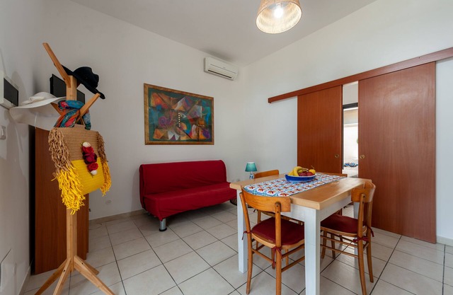 Apartment 'Vista Mare' with Sea View, Private Terrace and Air Conditioning