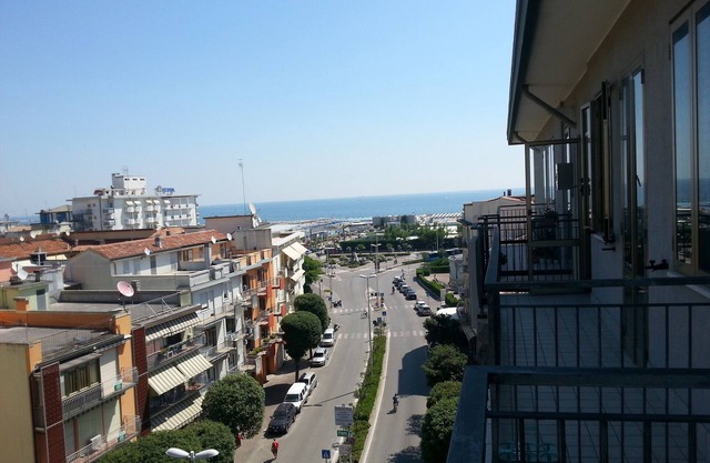 Apartment 'Vistamare' with Sea View and Balcony