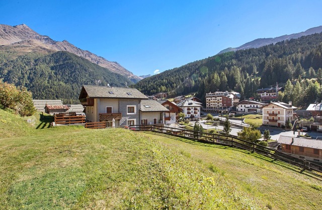 Apartment 'Vittoria Trilo' with Mountain View, Terraces & Wi-Fi