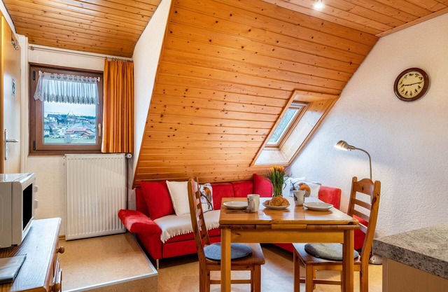 Apartment 'Vogelnest, 35qm' with Shared Garden and Wi-Fi