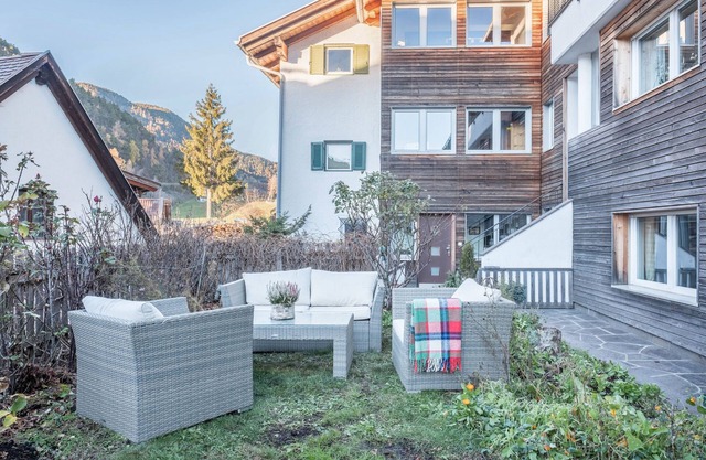 Apartment "Vorderschöneck 2" with Mountain View, Shared Garden & Wi-Fi