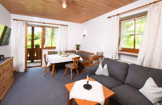 Apartment Vroni 50sqm, balcony, kitchen, 1 bedroom, living room, max 2 pers.