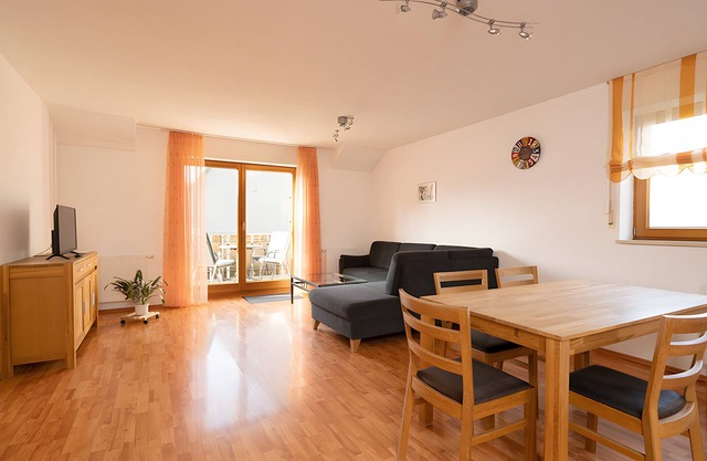 Apartment 'Waldblick' with Shared Terrace, Shared Garden and Wi-Fi