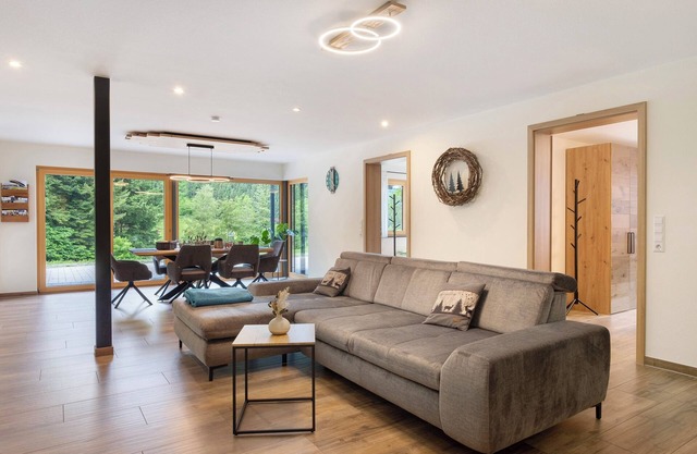 Apartment 'Waldblick Mühlenbach' with Mountain View, Private Terrace and Wi-Fi