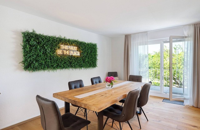 Apartment 'Weinbergsuite' with Private Terrace, Balcony and Wi-Fi