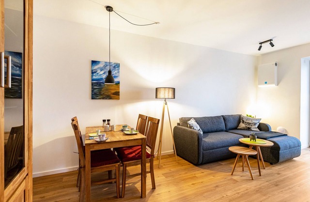 Apartment 'Winderatt 2' with Private Terrace, Shared Garden and Wi-Fi