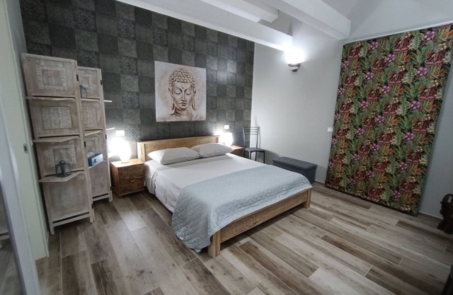 Apartment with a swimming pool and heated hydrimassage pool available