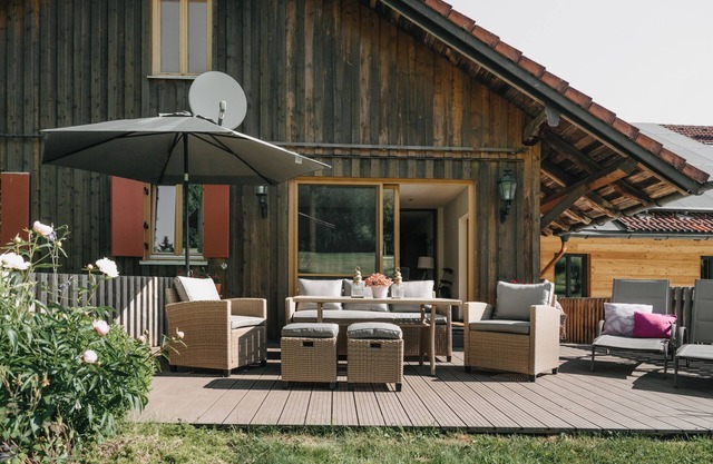 Apartment with 180sqm - in a former quiet farmhouse