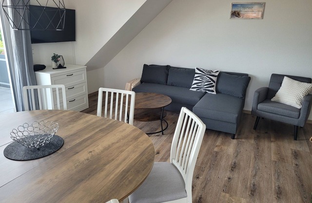 Apartment with 3 bedrooms and balcony