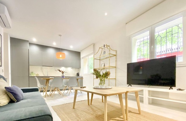 Apartment with 3 bedrooms and 3 bathrooms en suite in the Barrio de Salamanca