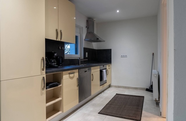 Apartment with a view of the Wiehengebirge and the leisure park