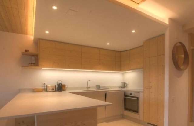 Apartment with an entrance corridor, 2 bedrooms with 2 single beds each, 1 bathroom/WC and 1 separat