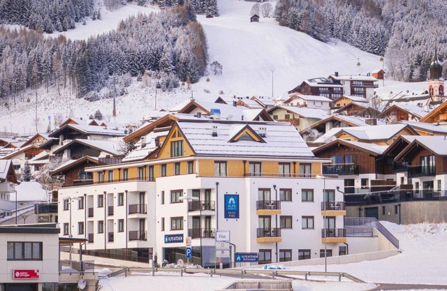 Apartment with balcony near ski area