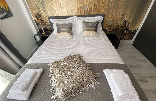 Apartment with design, right on the beach