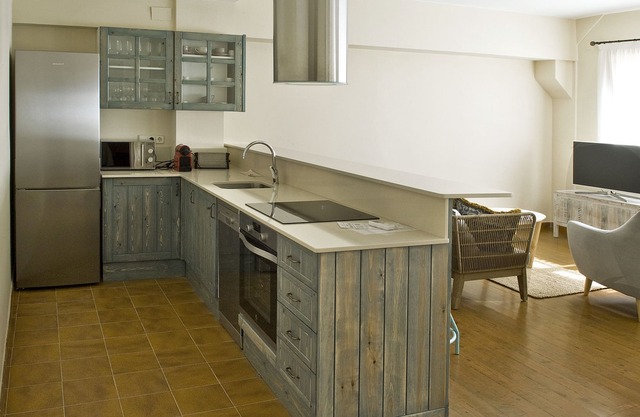 Apartment with pool in the Alt Empordà