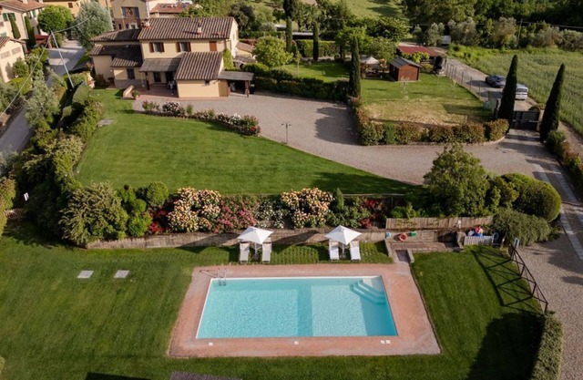 Apartment with pool and stunning landscape