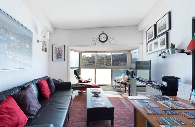 Apartment with panoramic view of the Douro River