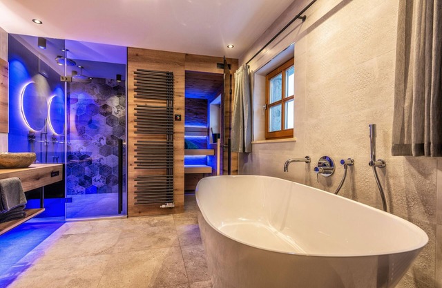 Apartment with Private Spa