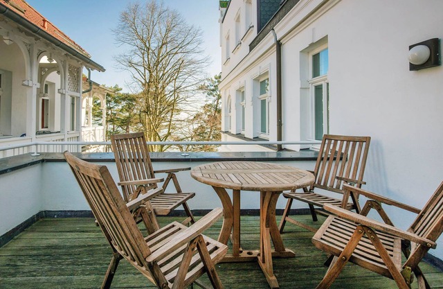 Apartment with sea view, 1 bedroom, sauna and balcony