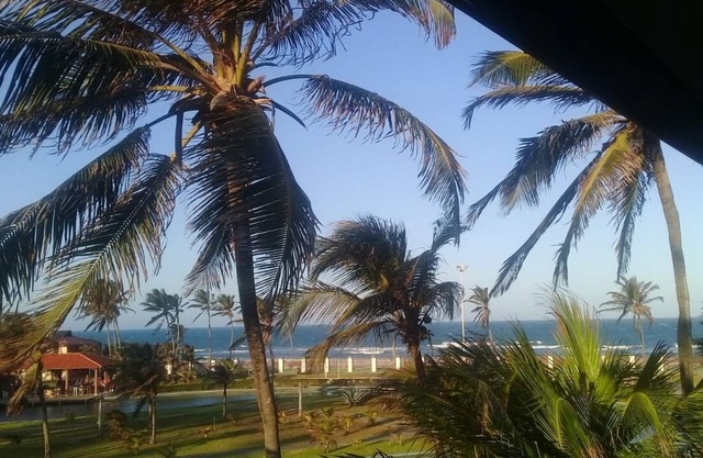 Apartment with sea view next to Beach Park Ceara, on the sand