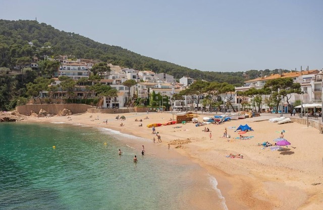 Apartment with sea views, very close to the beach, ideal for families