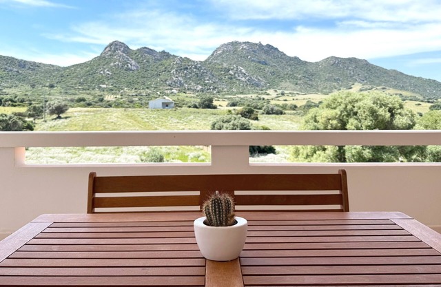 Apartment with terrace a few minutes from the sea. (SaCuri Houses -Rudalza)(2)
