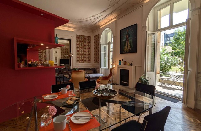 Apartment with terrace, garden and WIFI in the historic heart of Angoulême