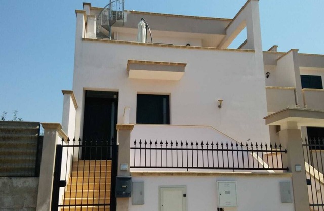 APARTMENT WITH TERRACE 10KM FROM GALLIPOLI