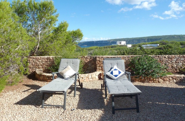 Apartment with wonderful sea views! Close to Es Caló and small bathing bays