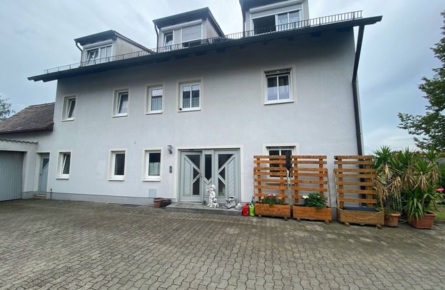 Apartment 'Wohner' with Private Garden, Balcony and Wi-Fi