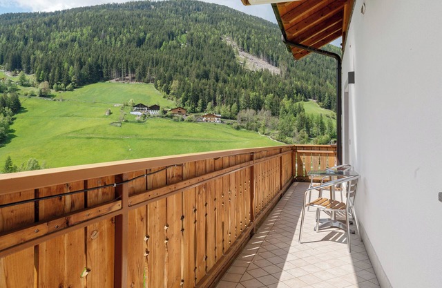 Apartment 'Wohnung 1' with Mountain View, Shared Garden and Wi-Fi