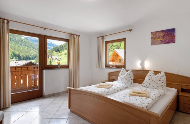 Apartment 'Wohnung 2' with Mountain View, Shared Garden and Wi-Fi