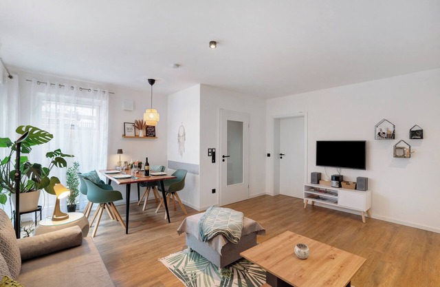 Apartment 'Wohnung Familienglück Nähe München' with Private Terrace and Wi-Fi