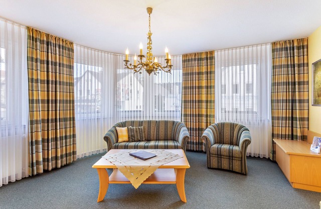 Apartment 'Zaunkönig' with Mountain View, Shared Garden and Wi-Fi