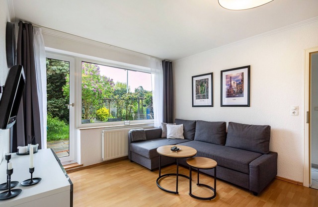Apartment 'Zentrumsnahe 2 Zimmerwohnung ' with Private Terrace, Private Garden and Wi-Fi