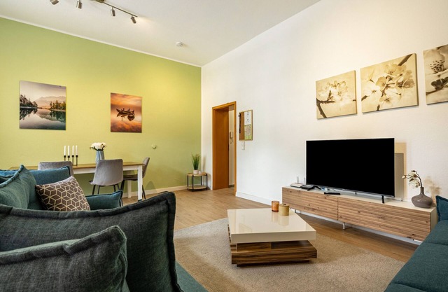 Apartment 'Zentrumsnahe Wohnung In Chemnitz' with Balcony and Wi-Fi