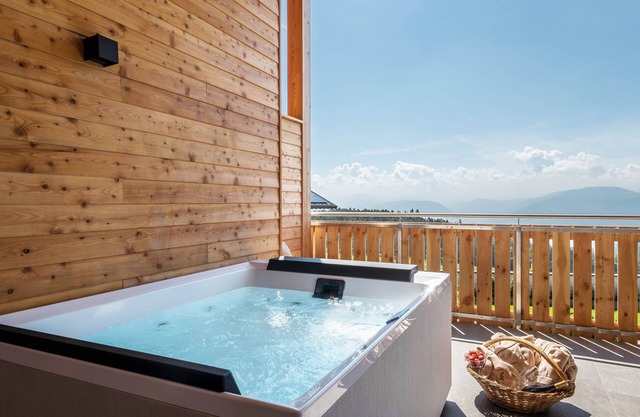 Apartment 'Zirm' with Mountain View, Private Terrace and Wi-Fi