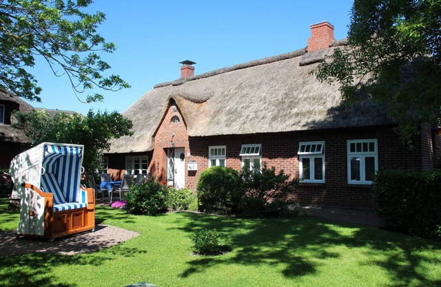 Apartment 'Zur Alten Post 1' with Private Terrace, Private Garden and Wi-Fi