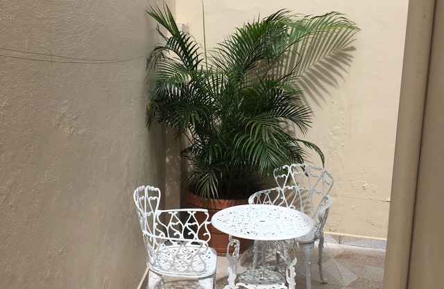 Apartment2 for up to 4 people, 2 minutes' walk from the beach with air conditioning and barbecue