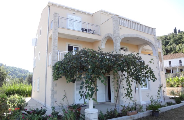 Apartments Ana Lopud