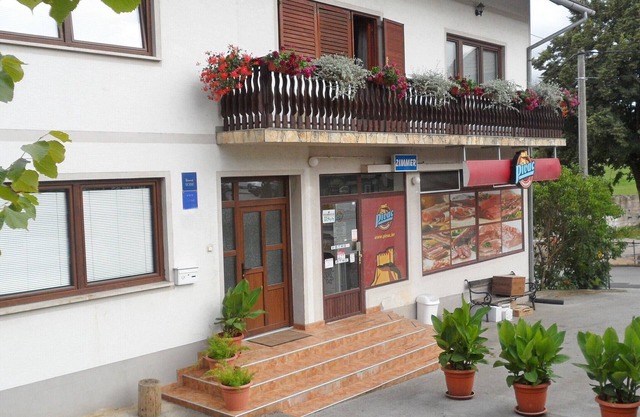 Apartments and rooms Anton, (15198), Rakovica, Croatia