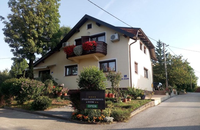 Apartments and rooms with parking space Seliste Dreznicko, Plitvice - 14671