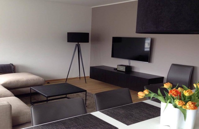 Apartments, apt 202